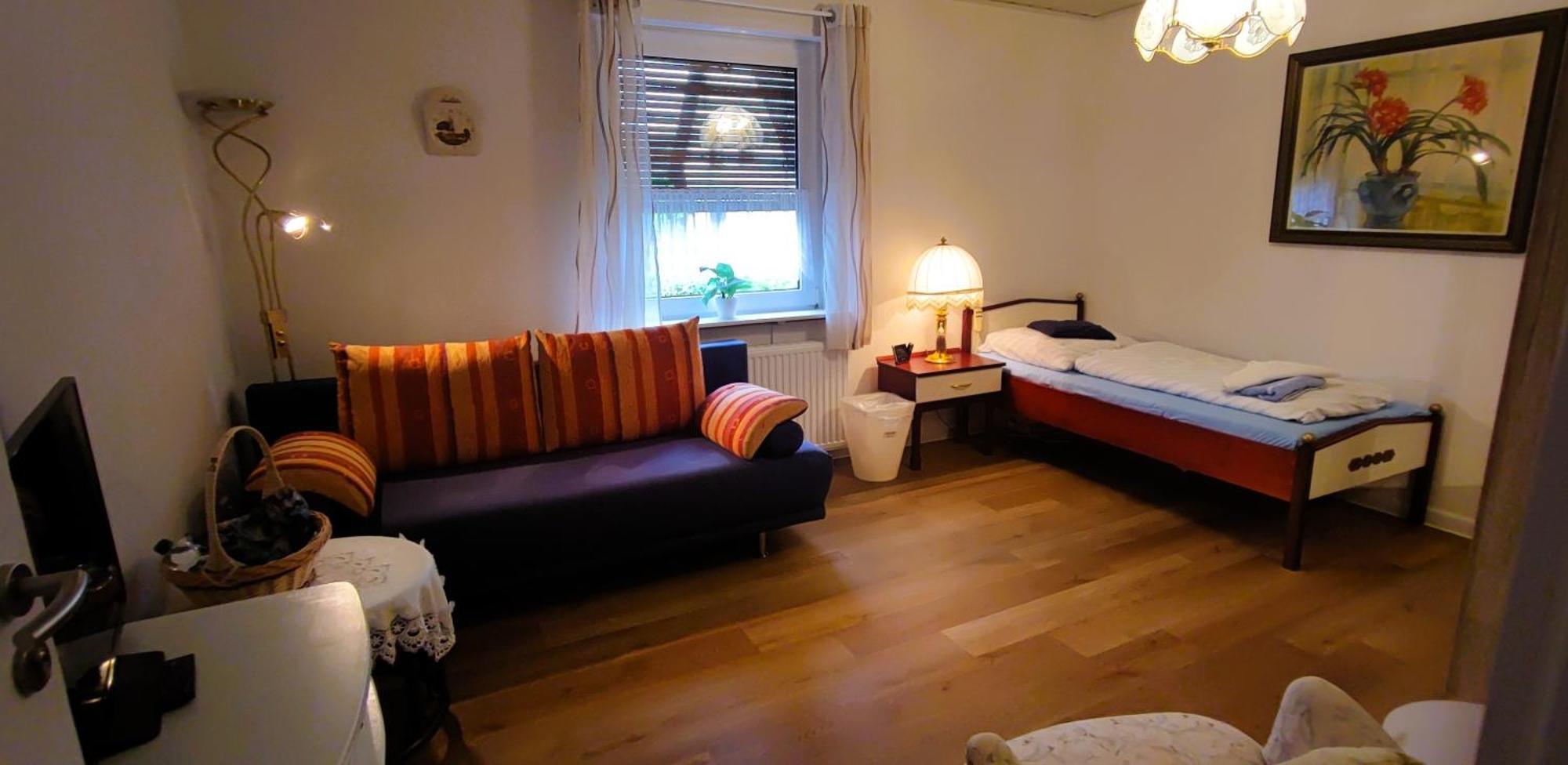 Haus Am Park Hotel Steinhagen  Buitenkant foto